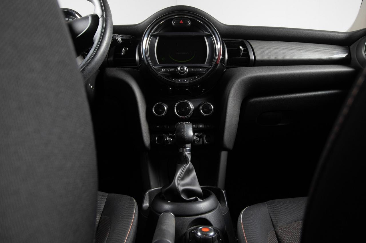 Mini Cooper 5 Porte 1.5 Auto 136cv