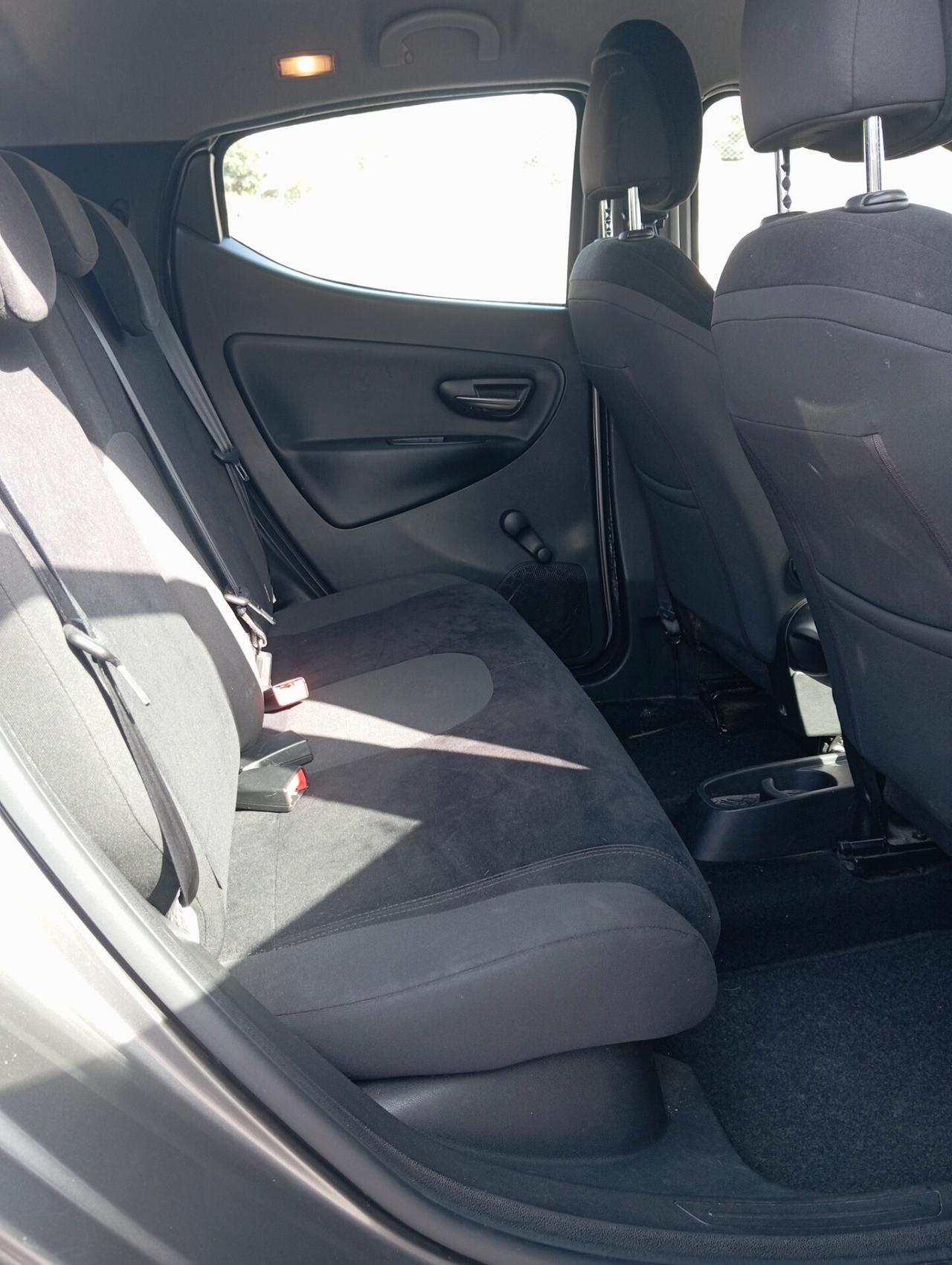 Lancia Ypsilon 1.2 69 CV 5 porte Elefantino[2015]