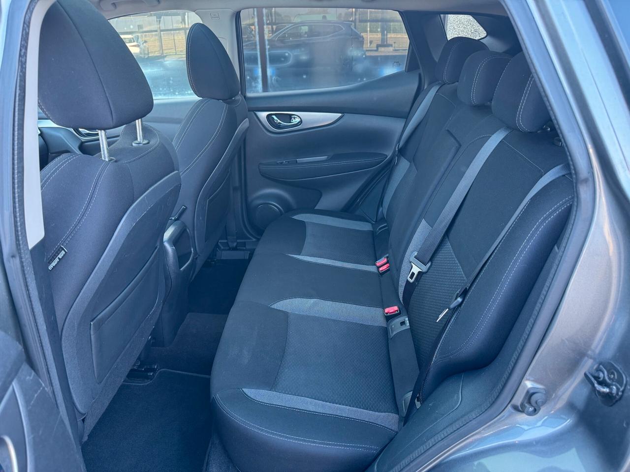 Nissan Qashqai 1.5 dci N-Connecta 110cv TETTO FULL OPTIONAL