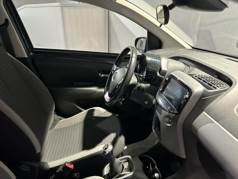 Toyota Aygo Aygo Connect 1.0 VVT-i 72 CV 5 porte x-play