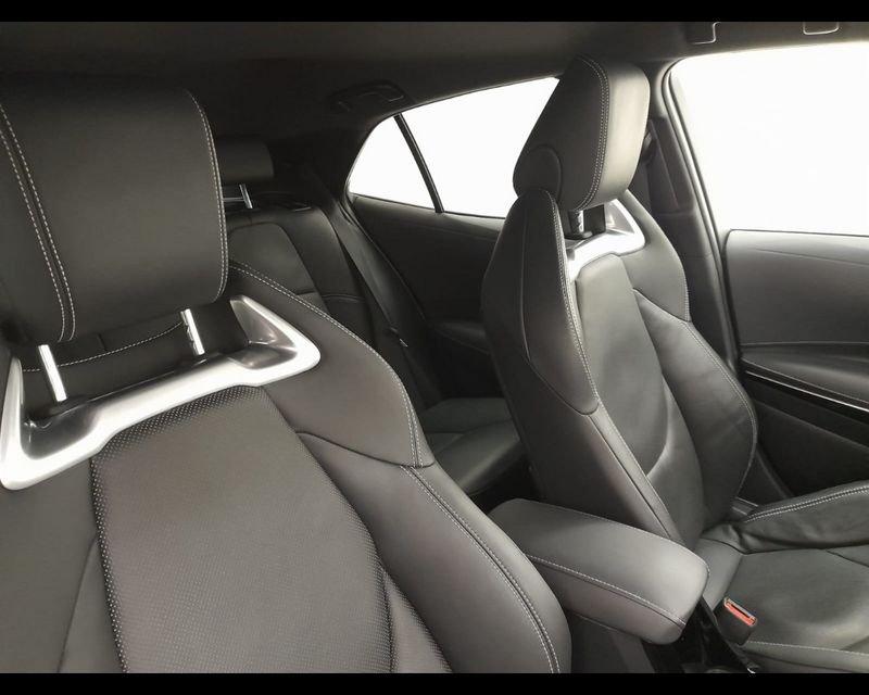 Toyota Corolla XII 2.0h Lounge cvt