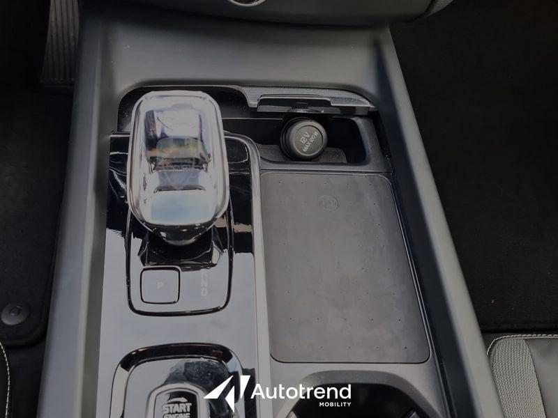 Volvo XC60 T6 Plug-in Hybrid 253+14 CV AWD Automatico Plus Dark