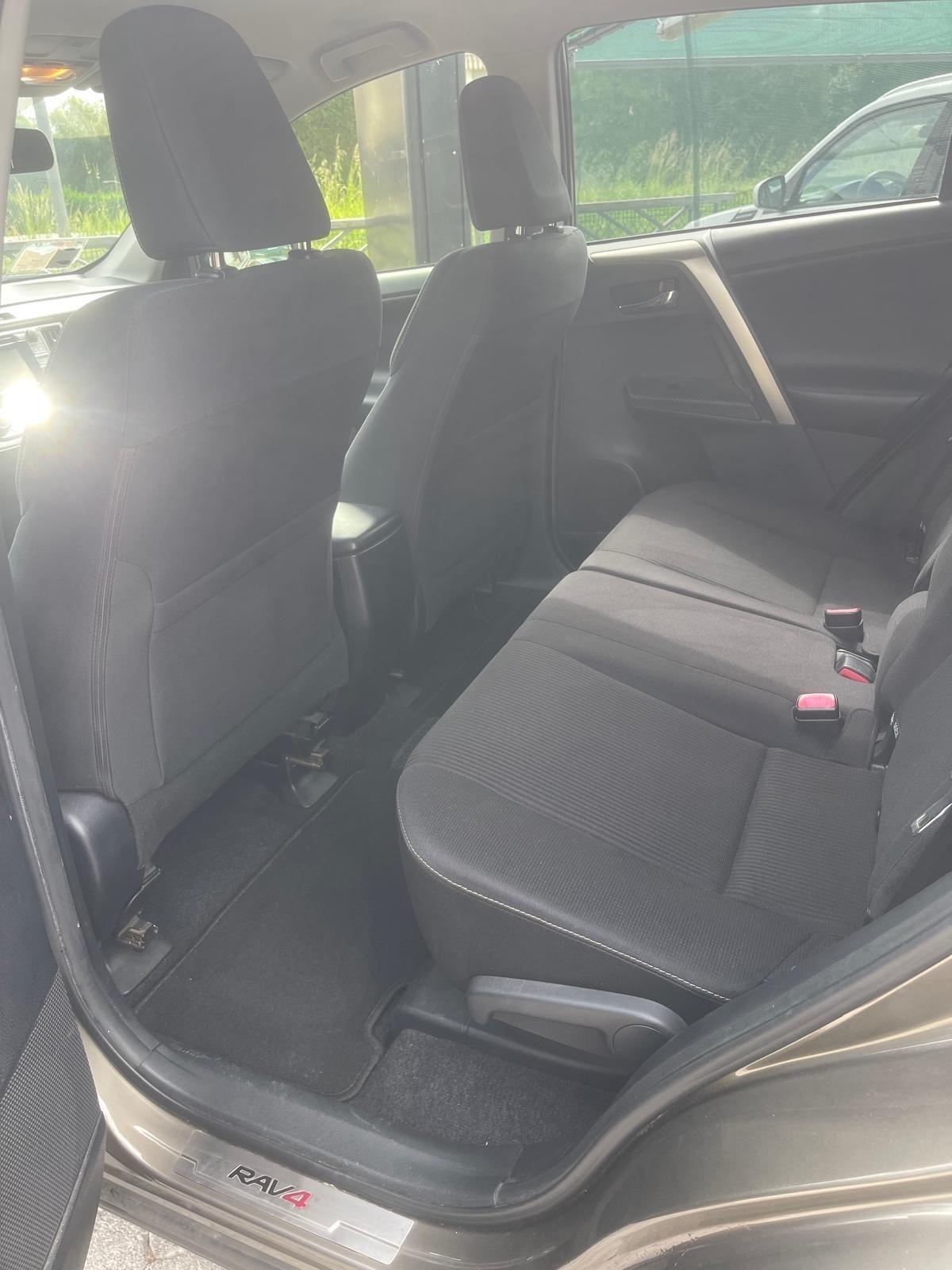 Toyota RAV 4 RAV4 2.0 D-4D 2WD