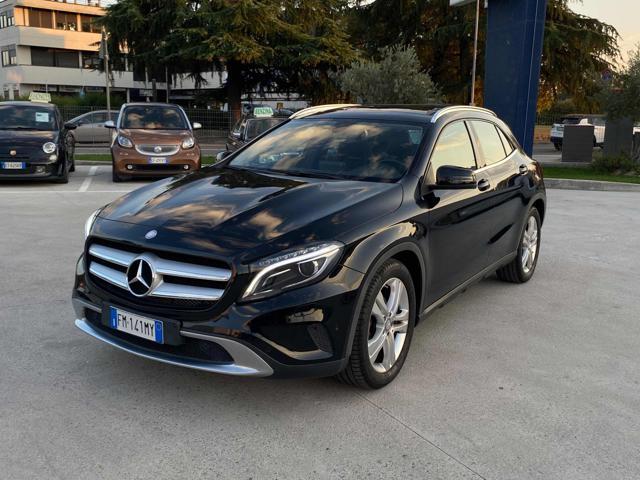 MERCEDES-BENZ GLA 180 Sport