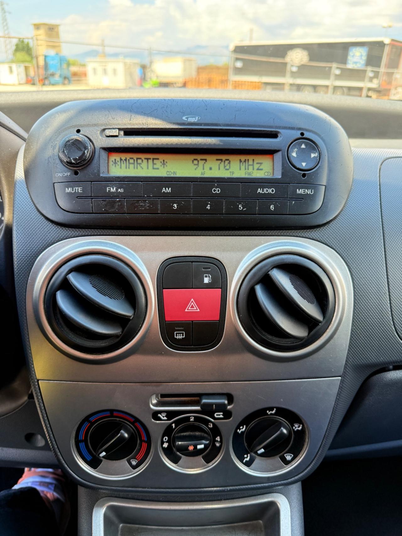 Fiat Qubo 1.4 8V 77 CV Dynamic Natural Power