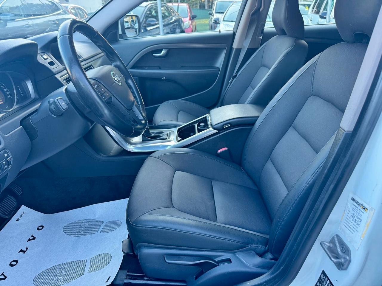 Volvo XC 70 XC70 D4 AWD Geartronic Momentum