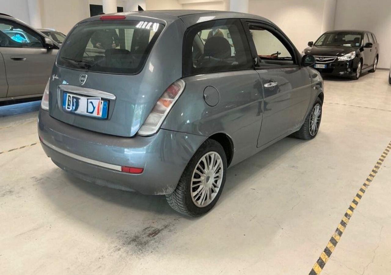 Lancia Ypsilon 1.2 Oro