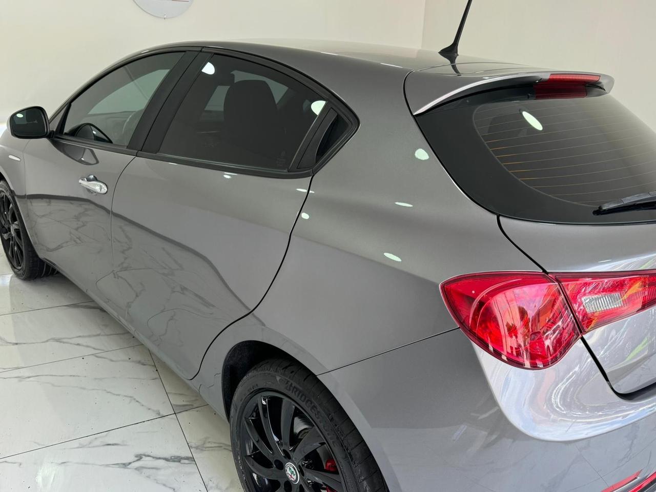 Alfa Romeo Giulietta 1.6 JTDm 120 CV Super-GARANTITA-2017