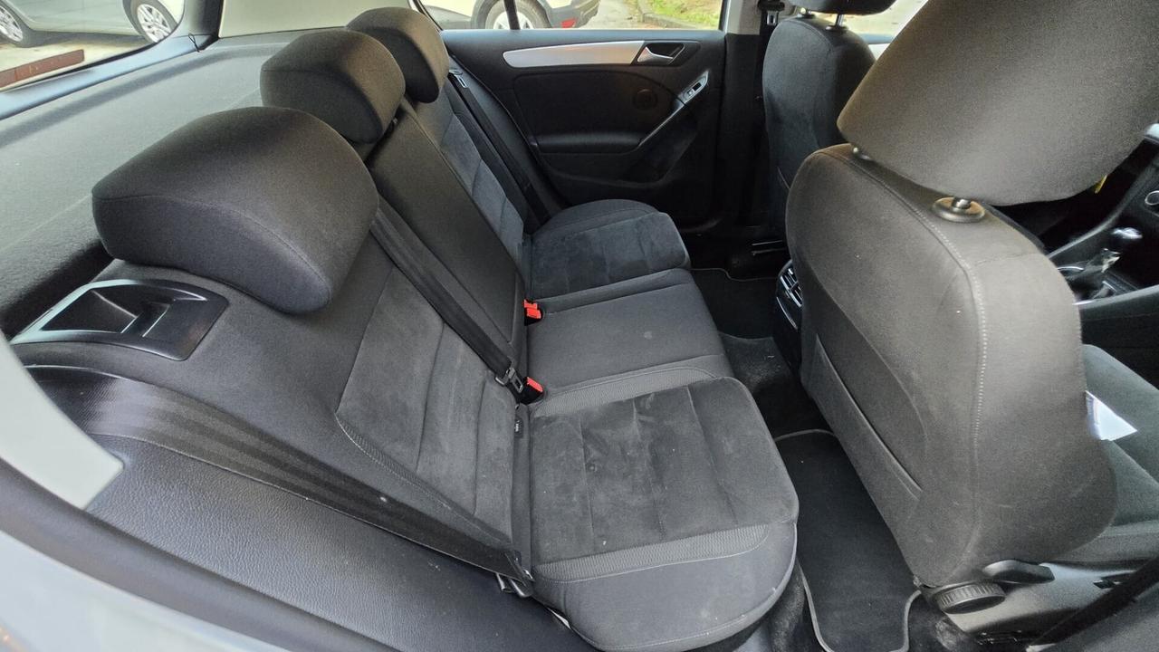 Volkswagen Golf Business 1.6 TDI 5p. Highline Neop