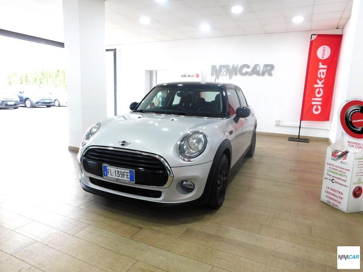MINI COOPER 5 PORTE HYPE BZ 136CV