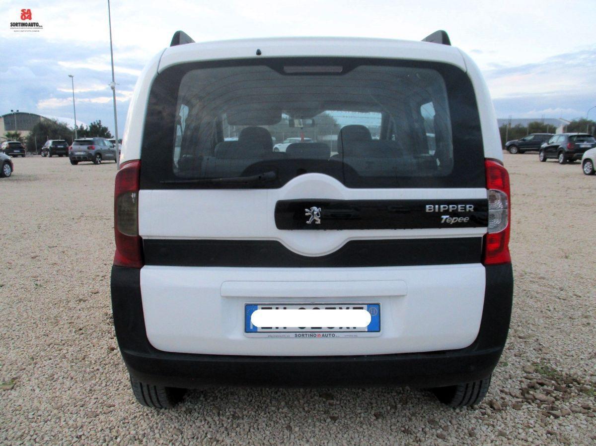 PEUGEOT Bipper Tepee 1.3 HDi 75 Outdoor-2011