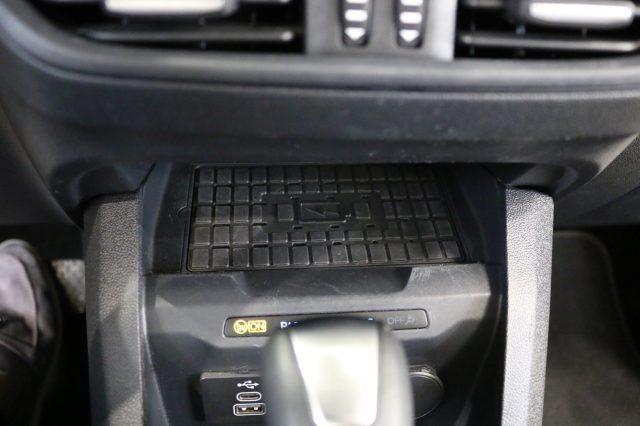 FORD Tourneo Courier 1.0 EcoBoost Powershift Titanium
