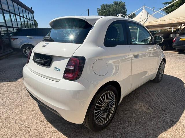 Fiat 500e Berlina 42 kWh NUOVA (PREZZO SENZA VINCOLI)