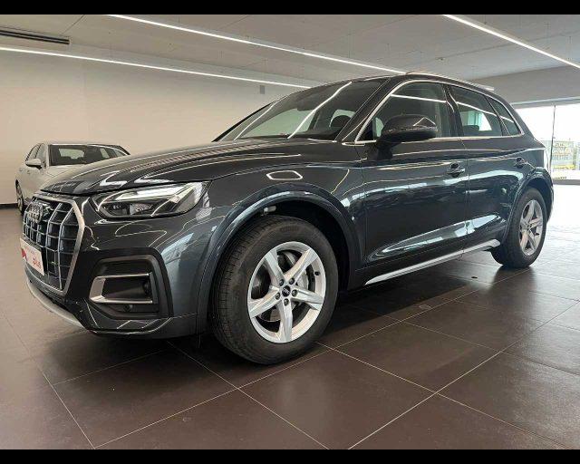 AUDI Q5 35 TDI S tronic Business Advanced