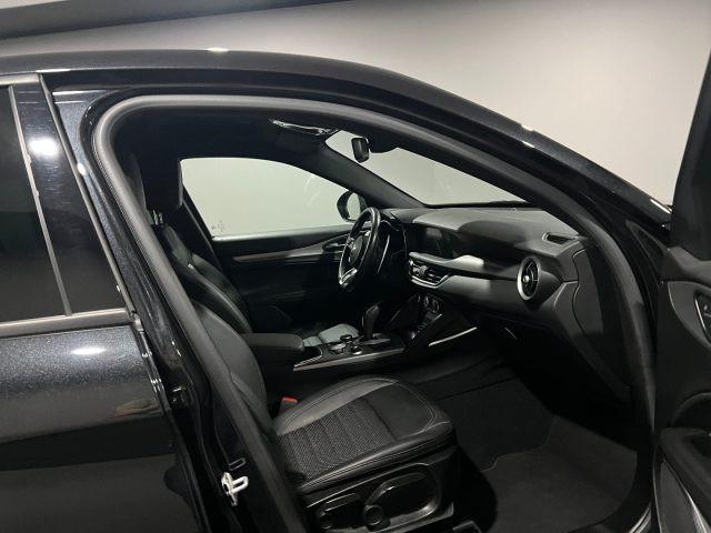 ALFA ROMEO Stelvio 2.2 Turbodiesel 190 CV AT8 Q4 Sprint TOTAL BLACK