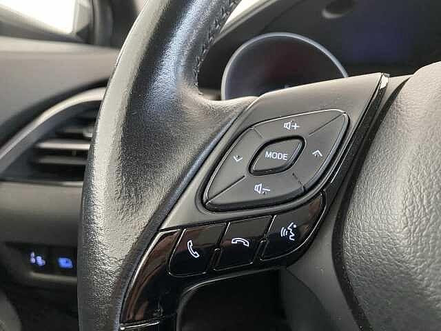 Toyota C-HR 1.8 Hybrid E-CVT Active
