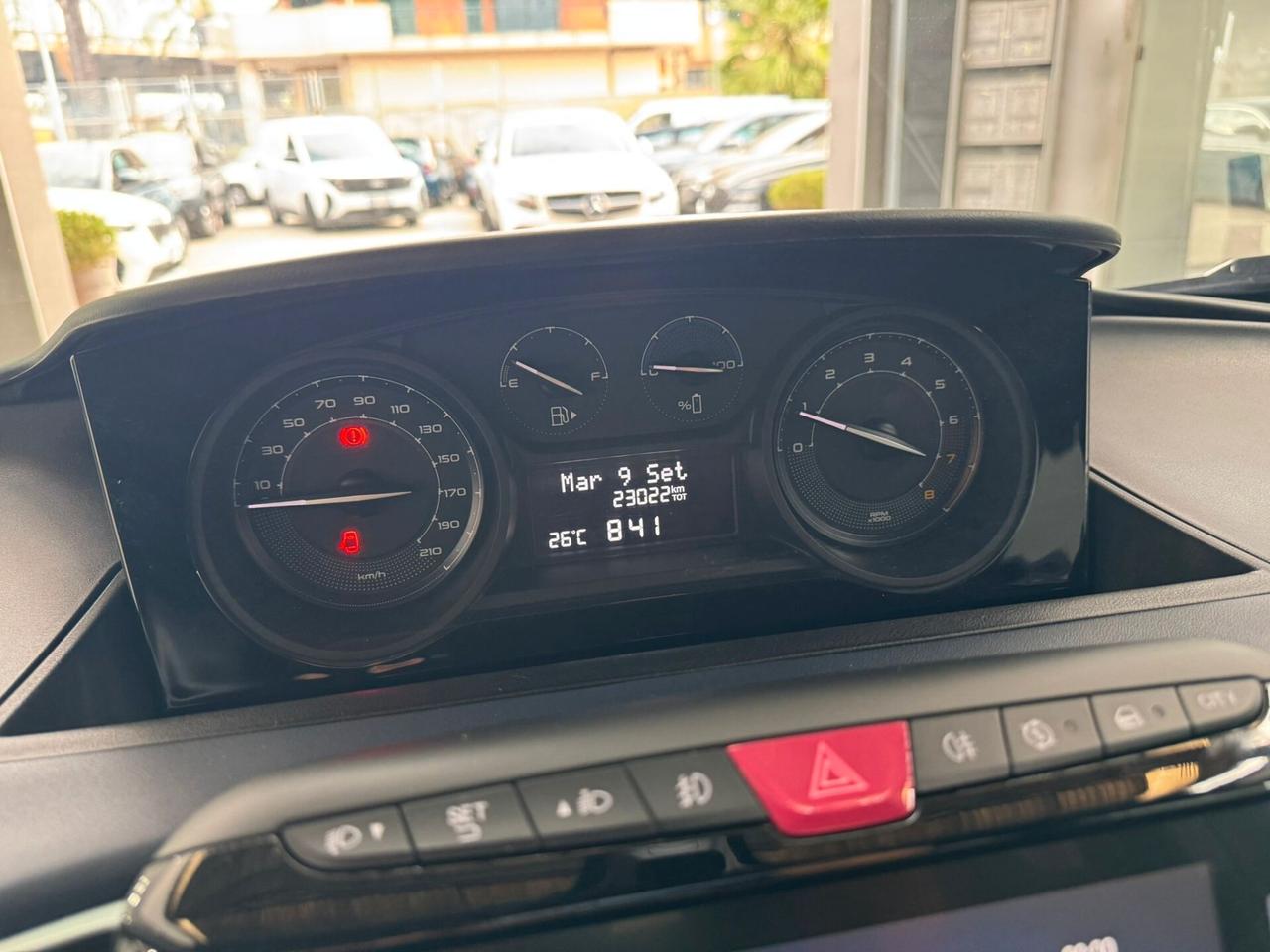 Lancia Ypsilon 1.0 Hybrid Platino -2024