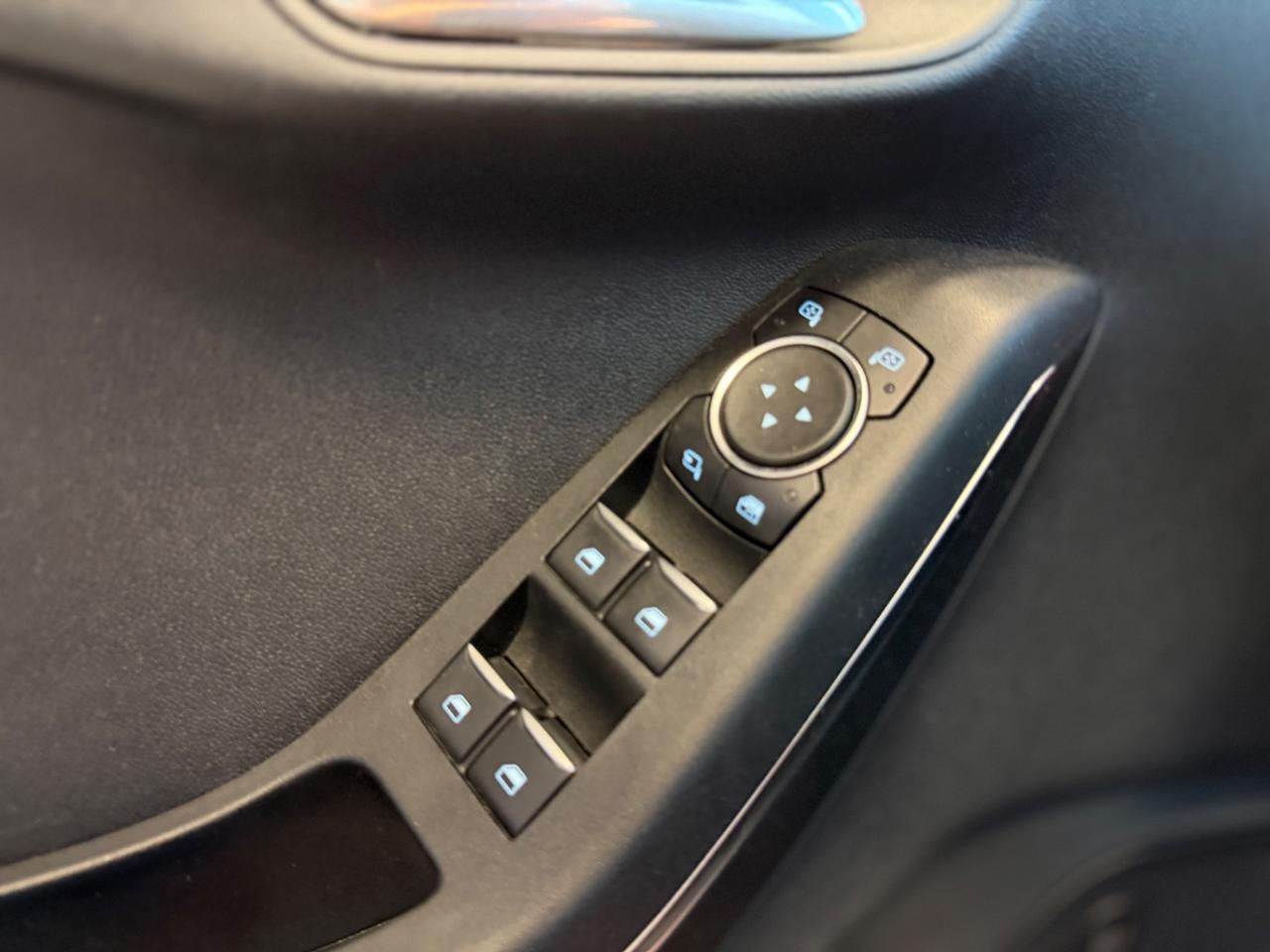 Ford Fiesta 1.0 Ecoboost Hybrid 125 CV 5 porte ST-Line