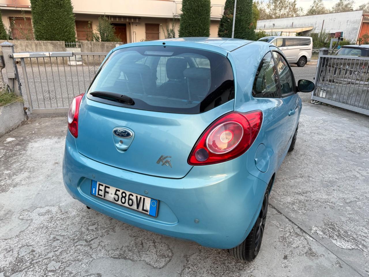 Ford Ka Ka+ 1.2 BENZINA 69CV POCHI KM 2011