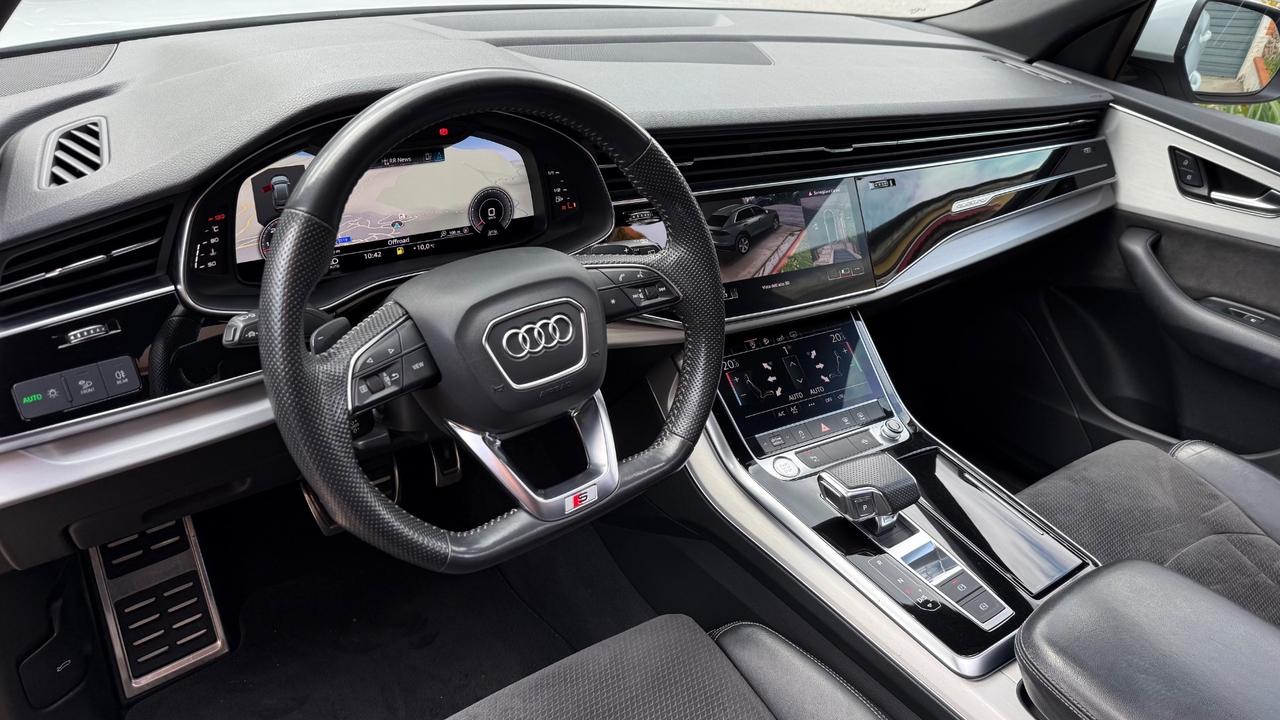 Audi Q8 50 TDI 286 CV quattro S-line Tetto 360”