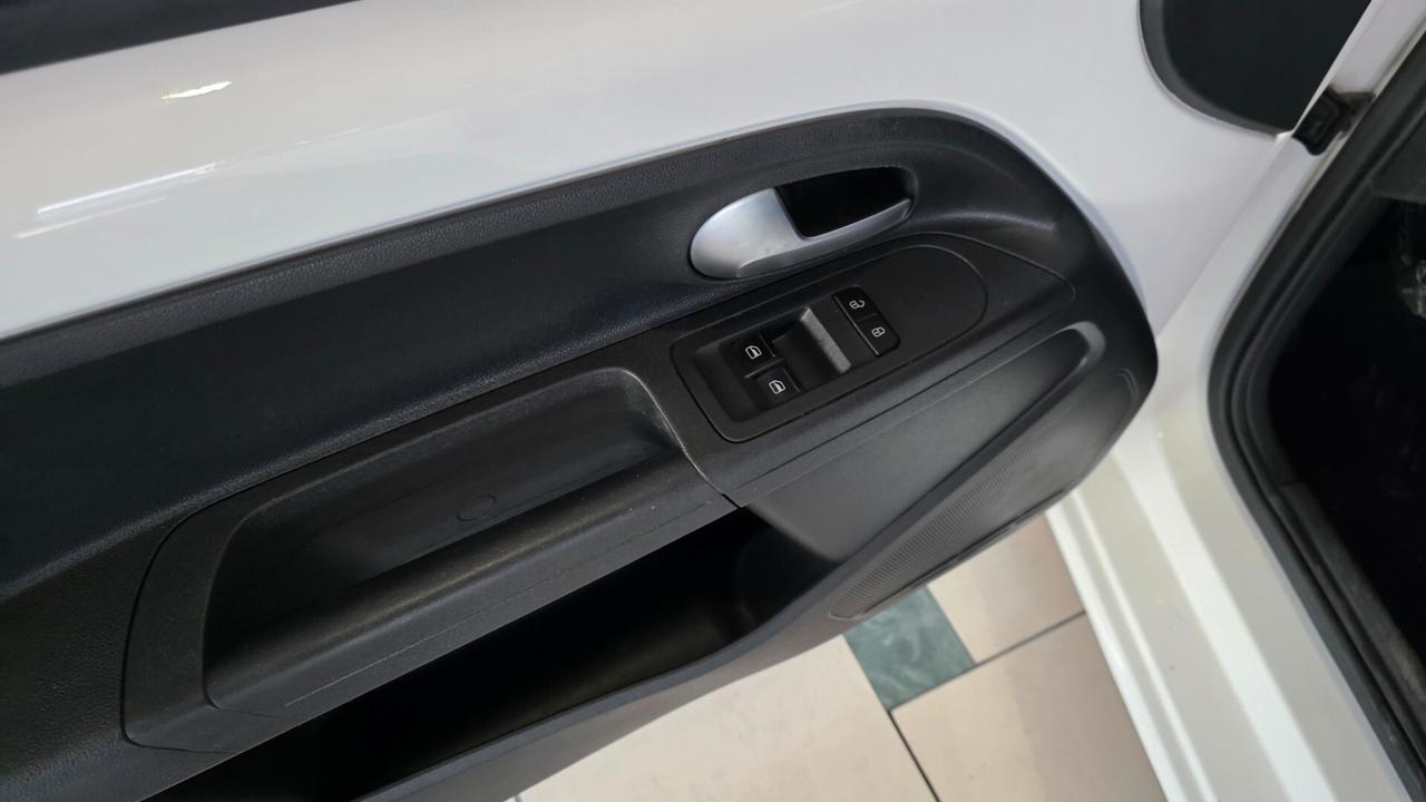 Volkswagen up! 1.0 5p eco move Bluemotion technology (50cv)