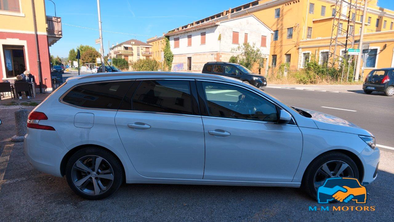 Peugeot 308 Station Wagon 308 SW Allure 130cv my18