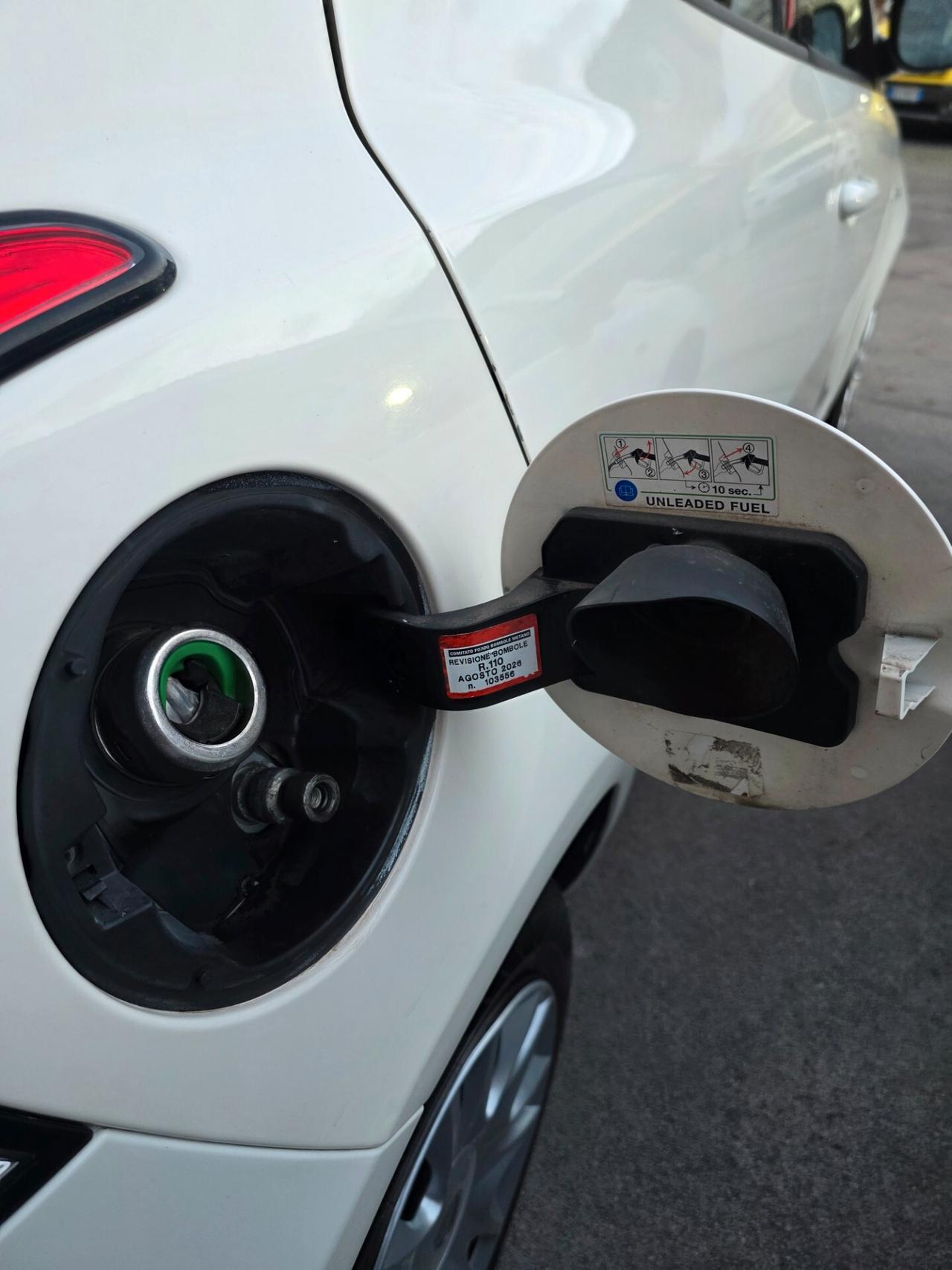 Lancia Ypsilon 0.9 TwinAir 85 CV 5 porte Metano Ecochic Elefantino