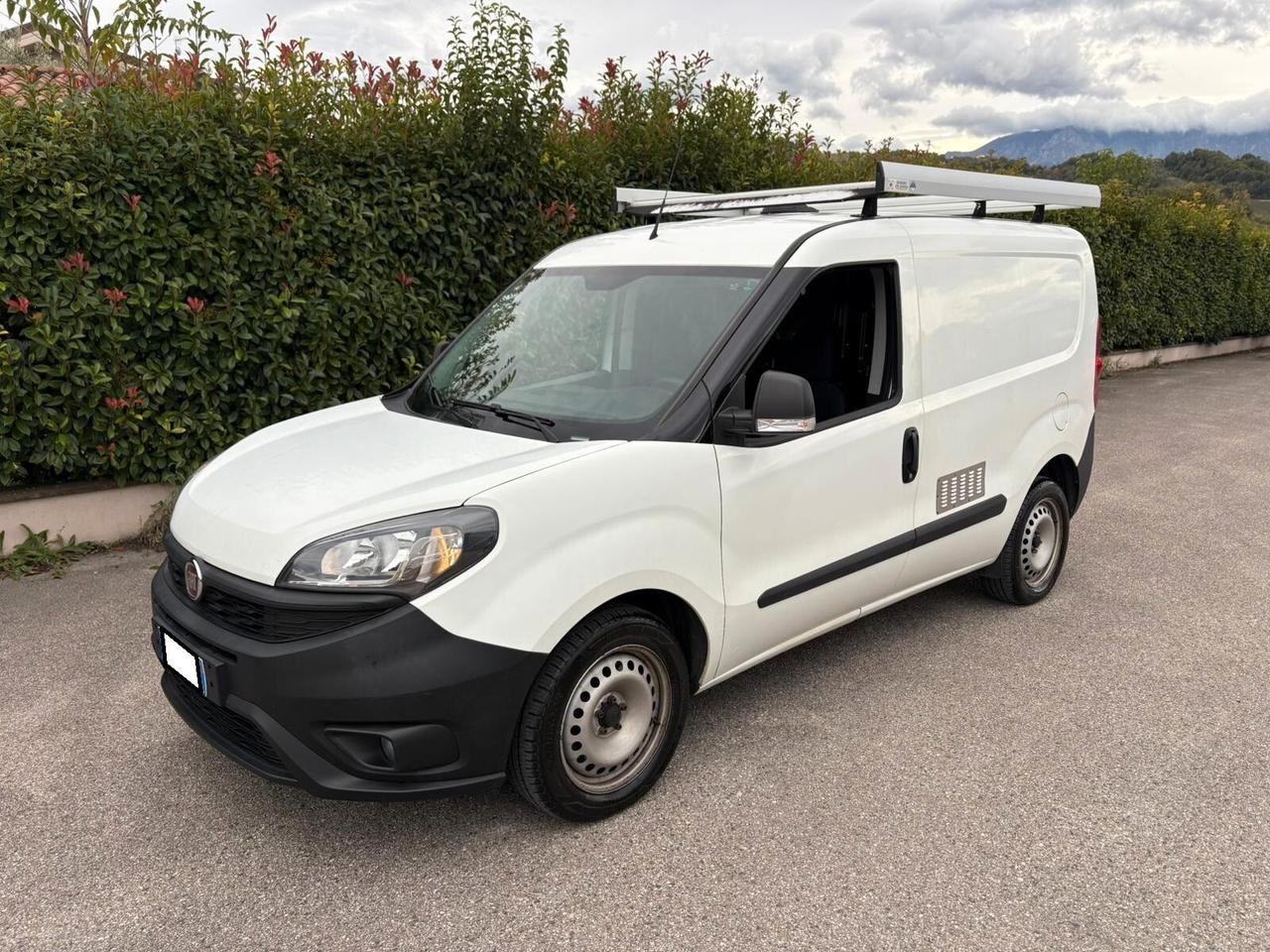 F Doblò 1.6Mjt S&S Bus. A Prof. Off Mobile 10.2020