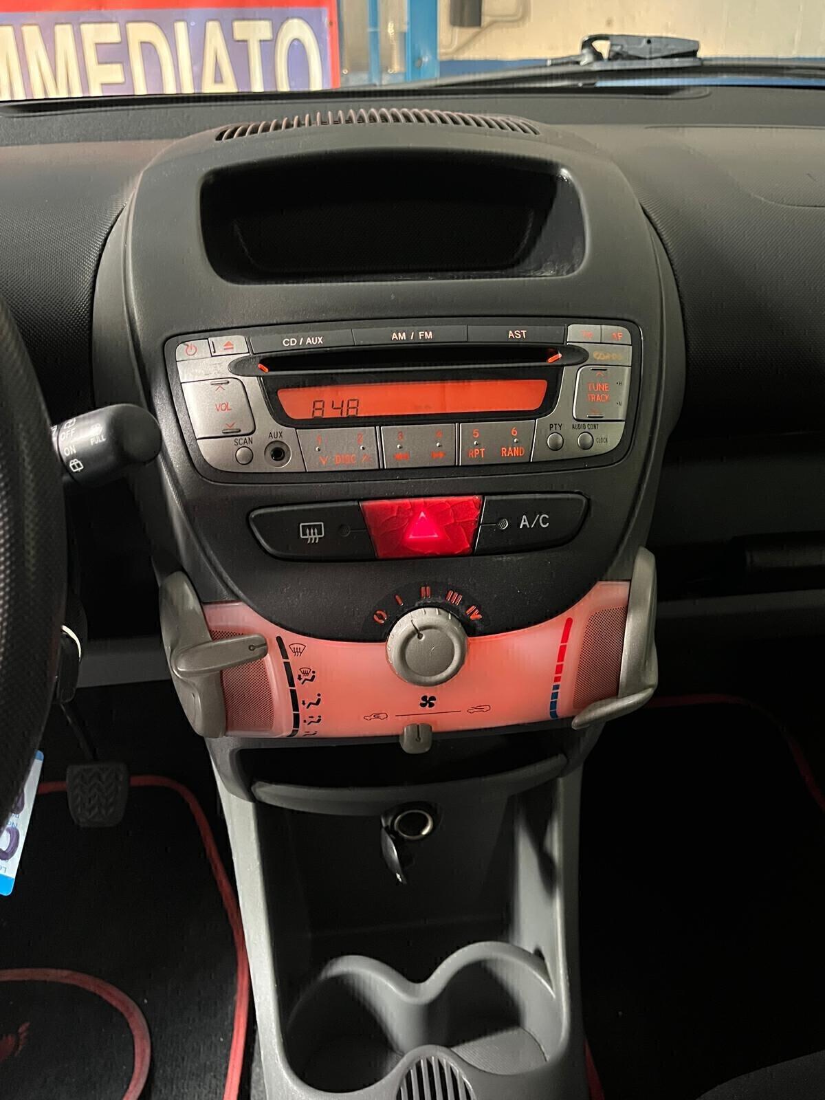 Toyota Aygo 1.0 12V VVT-i 5 porte Griffe cambio automatico