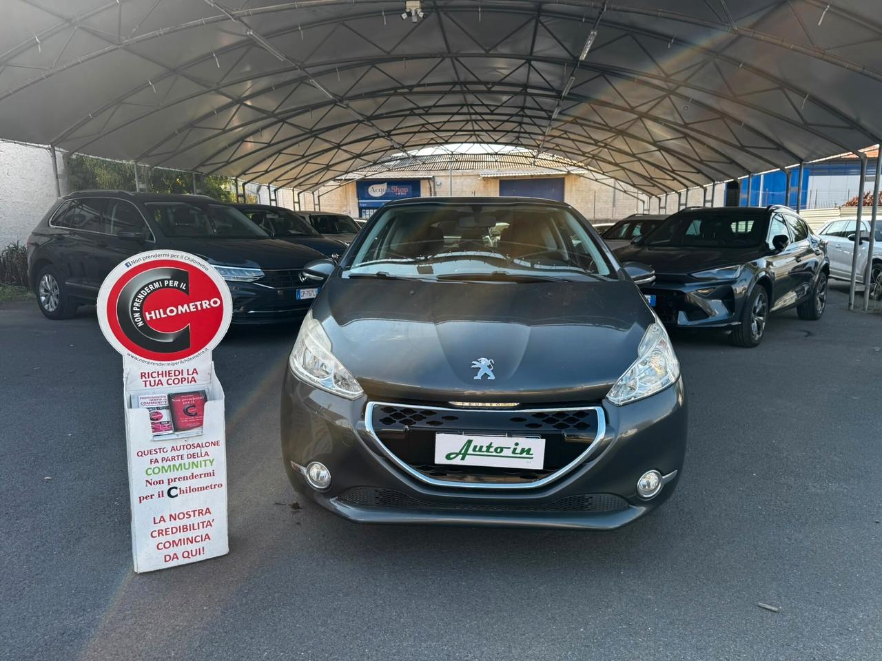 Peugeot 208 1.4 e-HDi 68 CV S&S robotizzato 3 porte Active