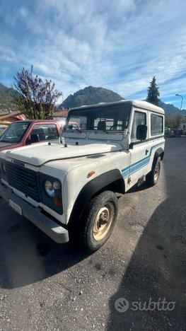 LAND ROVER Defender - 1985