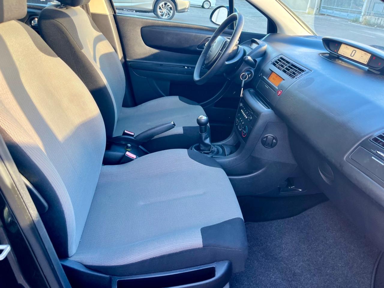 Citroen C4 1.4benz 2006 58.000km pari al nuovo