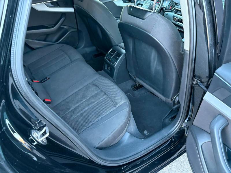 Audi A4 Avant 35 2.0 tdi 150cv s-tronic