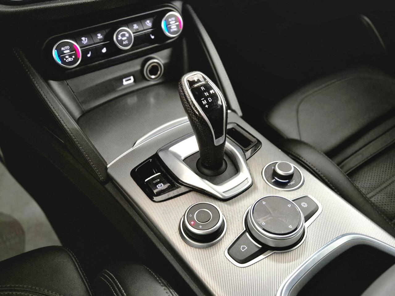 Alfa Romeo Stelvio 2.2 Turbodiesel 210 CV AT8 Q4 Veloce Tì