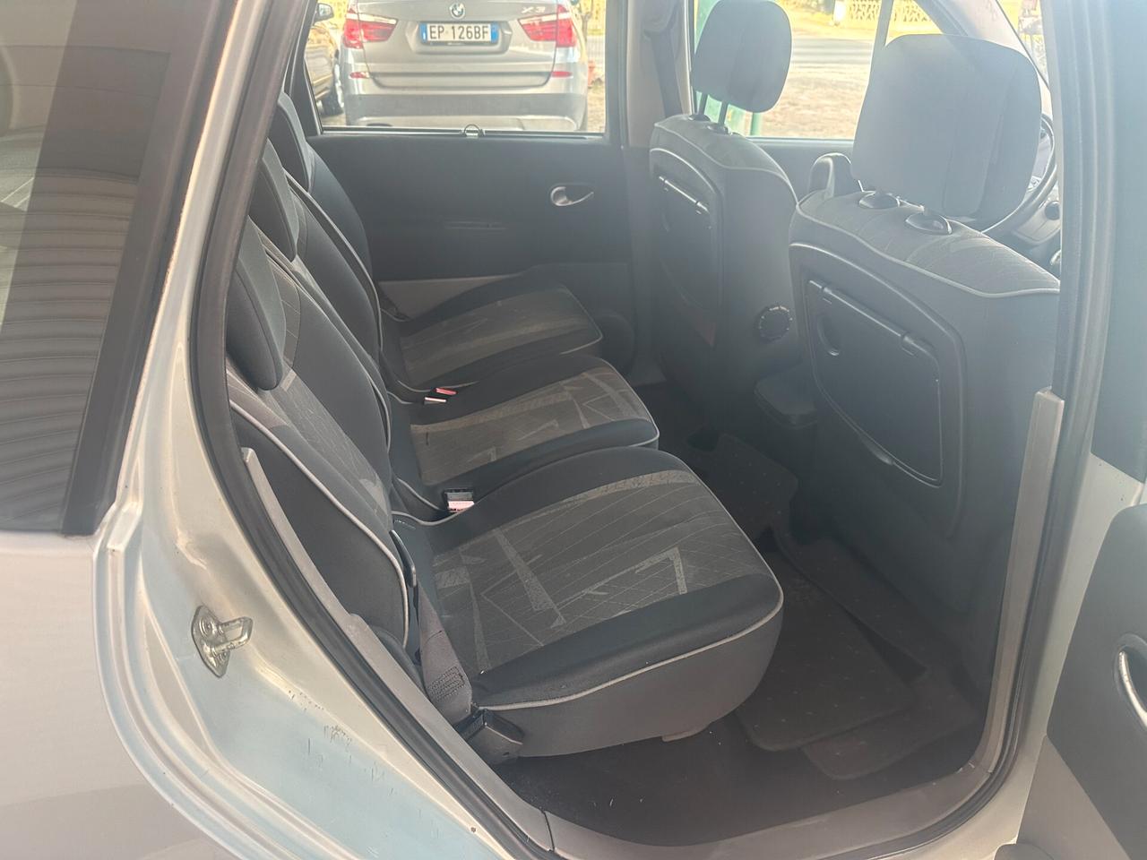 Renault Scenic 1.5 dCi (12 RATE)