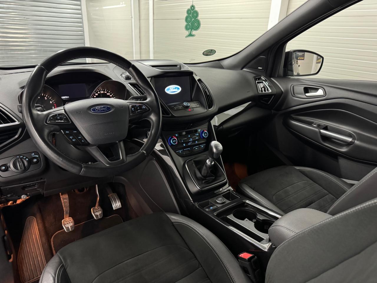 Ford Kuga 1.5 EcoBoost ST-Line