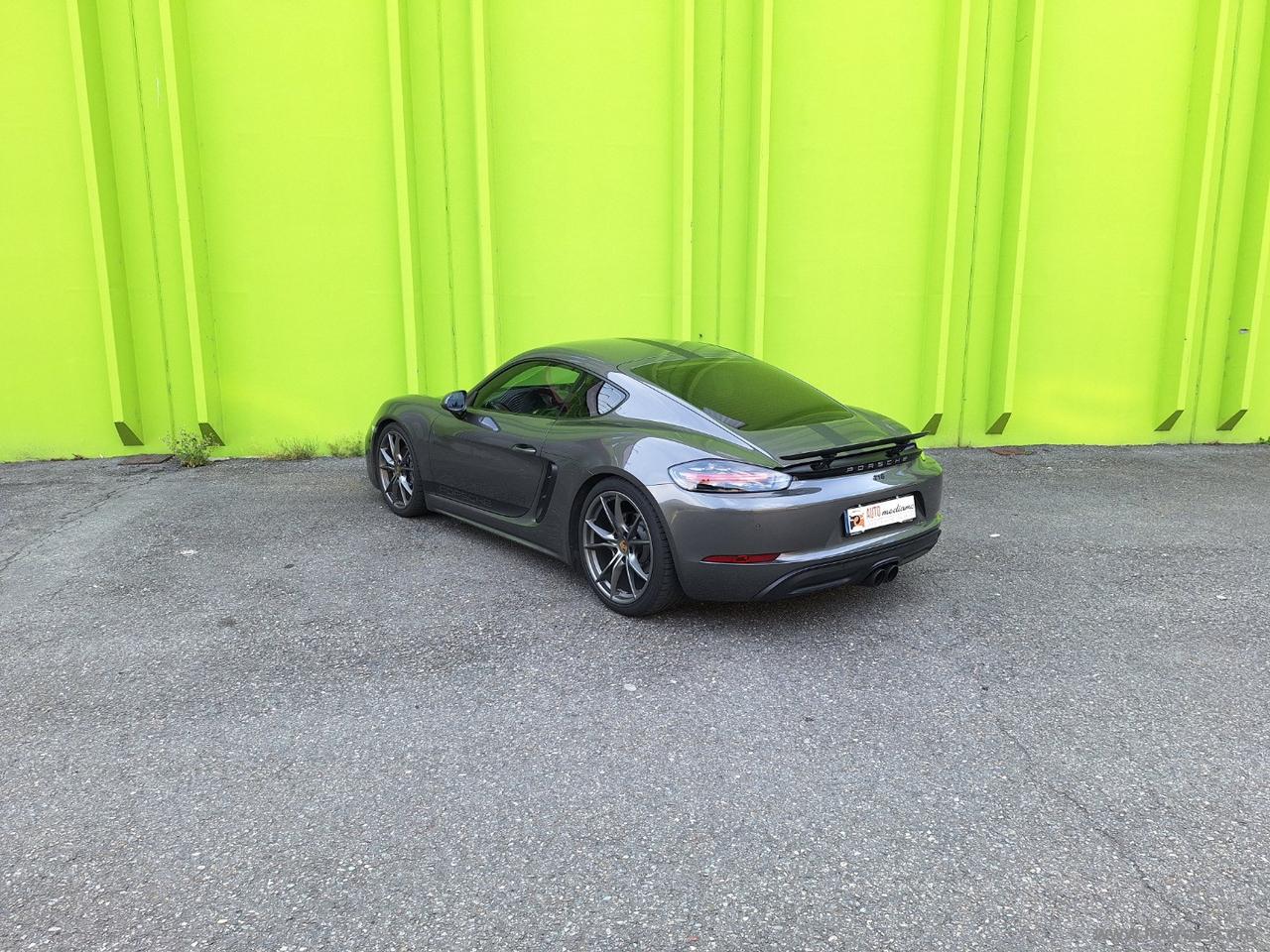 PORSCHE 718 Cayman PDK PASM Sport chrono 20