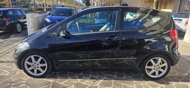 MERCEDES-BENZ A 160 CDI Coupé Elegance