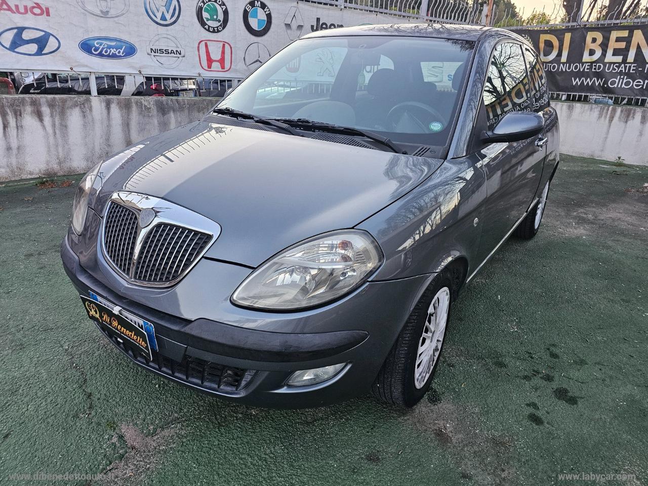 LANCIA Ypsilon 1.2 Argento NEOPATENTATI