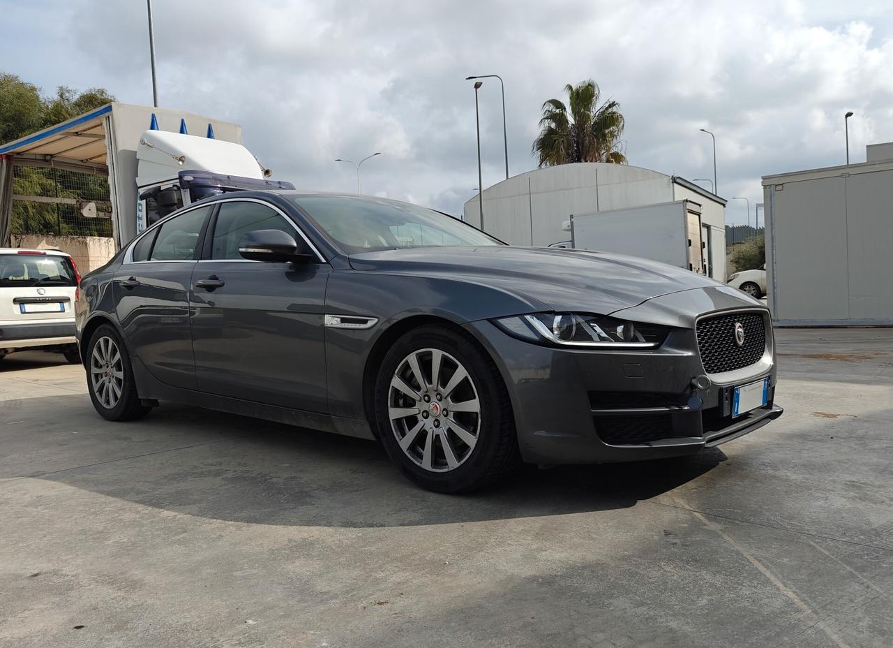 Jaguar XE 2.0 D Turbo 180CV aut. Portfolio (Avaria motore)