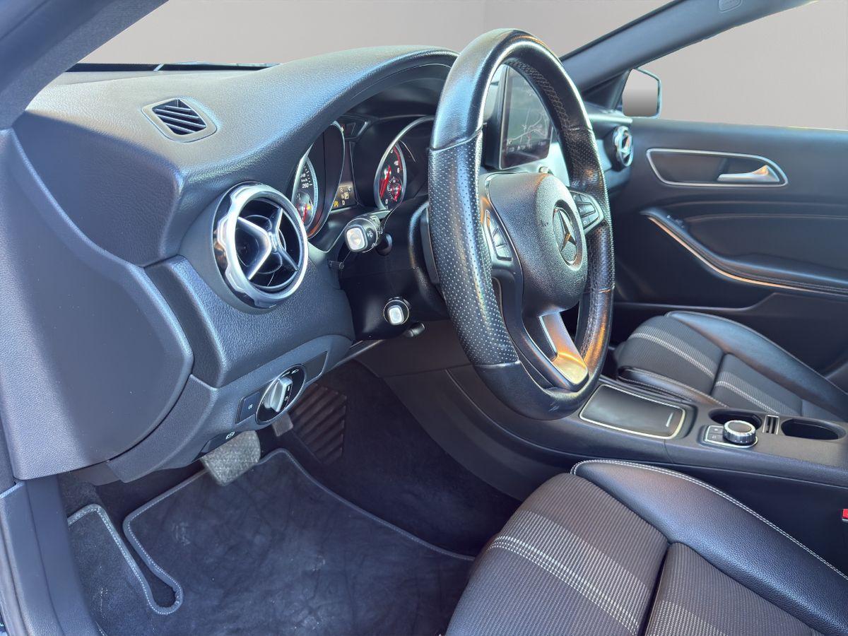 MERCEDES - Classe GLA - GLA 200 d 136CV Automatic Premium
