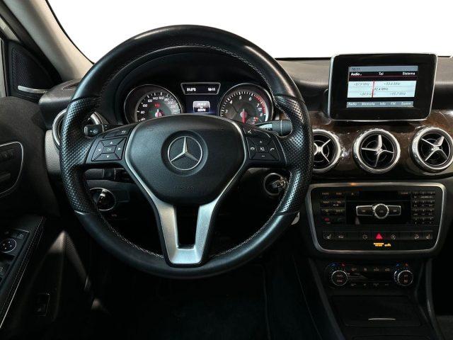 MERCEDES-BENZ GLA 250 Auto 4Matic Sport Tetto