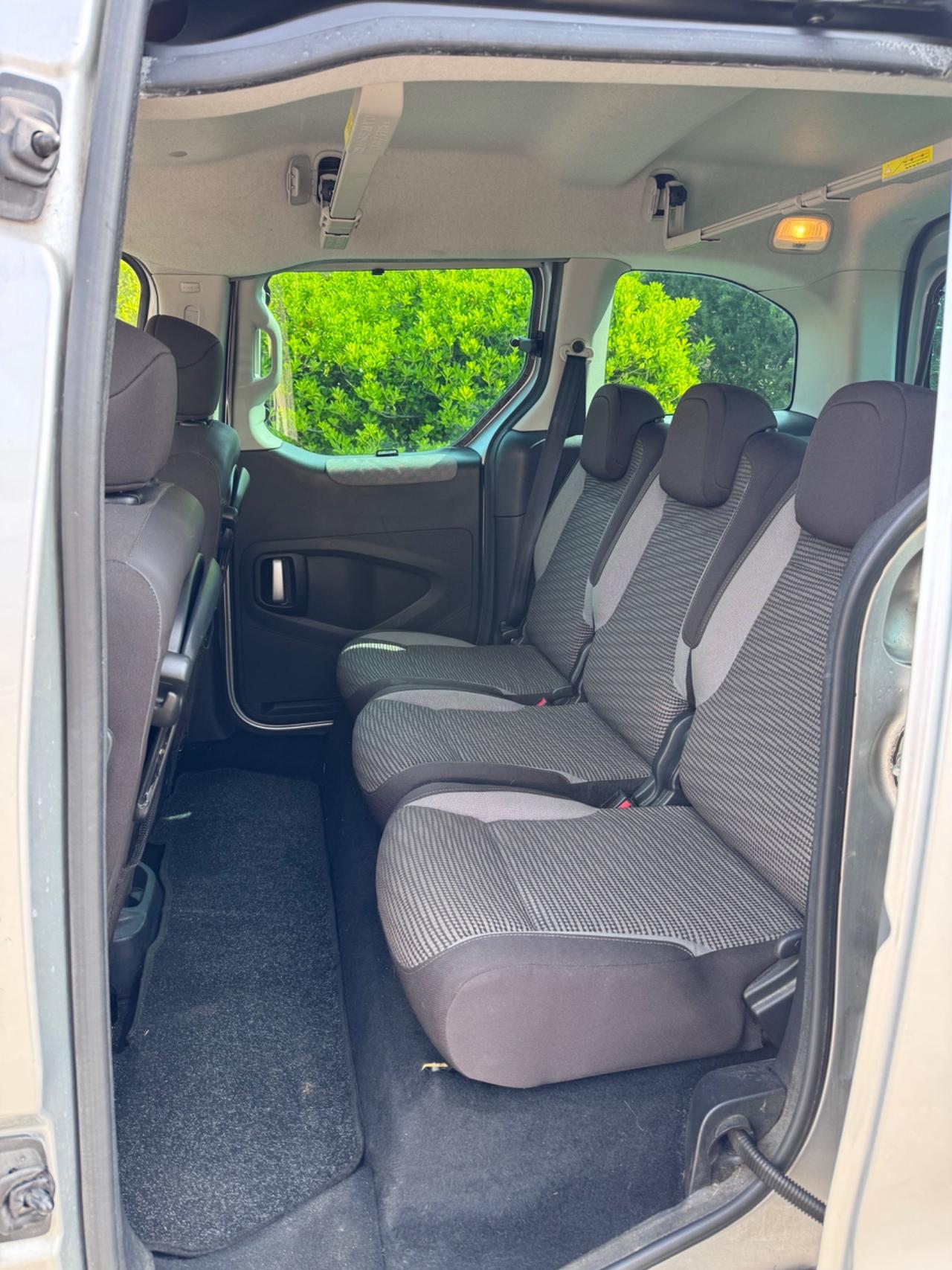 Peugeot Partner Tepee 1.6 110CV Zénith GPL