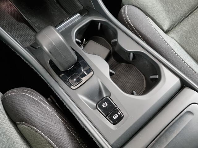 VOLVO XC40 B4 AWD automatico Core