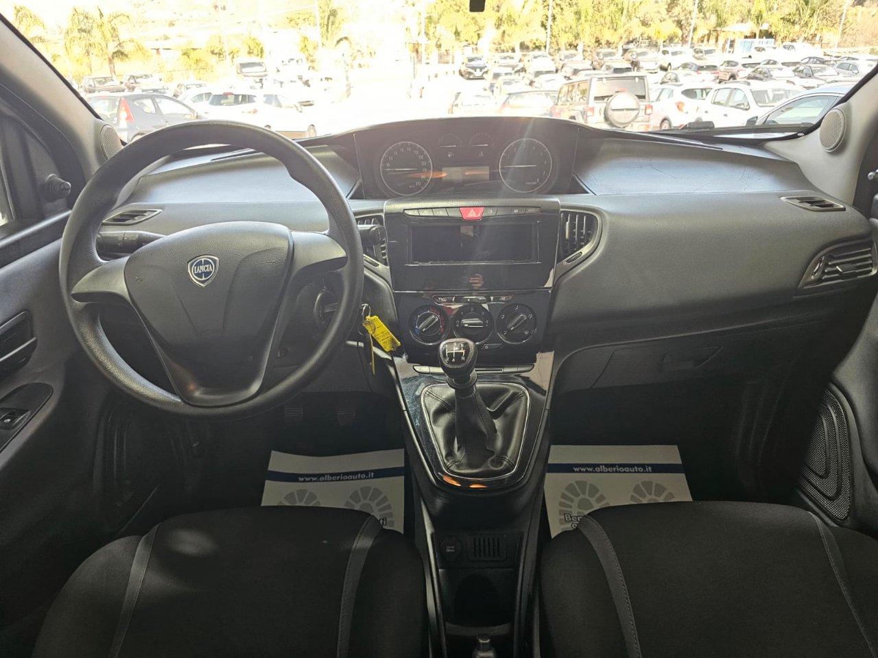 Lancia Ypsilon 5 Porte Ypsilon 1.2 Platinum 69cv