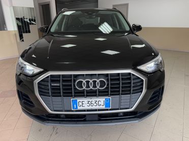 Audi Q3 35 TDI quattro S tronic Business