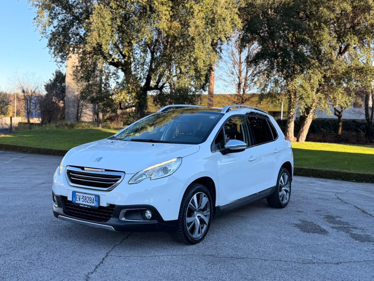 Peugeot 2008 1.6 e-HDi 92 CV Stop&Start Urban Cross