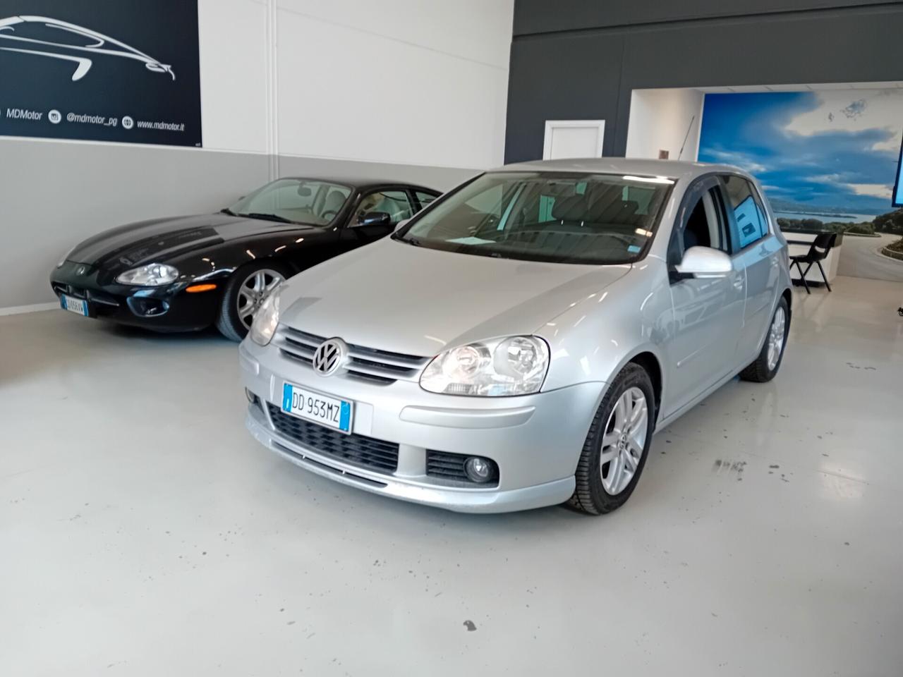 Volkswagen Golf 1.6 5p. Highline