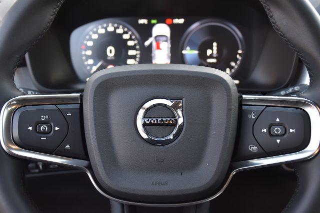 VOLVO XC40 T5 Recharge Plug-in Hybrid Inscription Expression