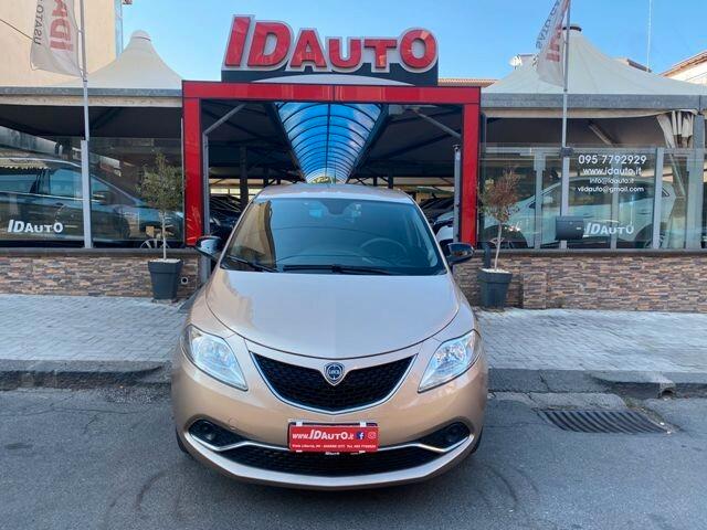 Lancia Ypsilon 1.2 69 CV 5 porte Gold